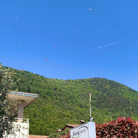 보르소 델 그라파 Flyingaway B&B 외부 사진
